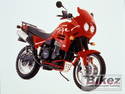 1996 Triumph Tiger 900 photo